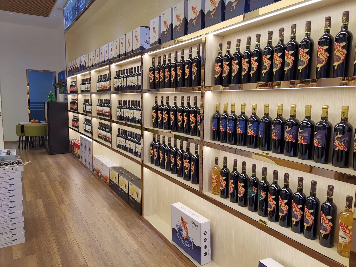 众所周知,近几年红酒市场发展较好,这就吸引了很多商家想成为红酒加盟